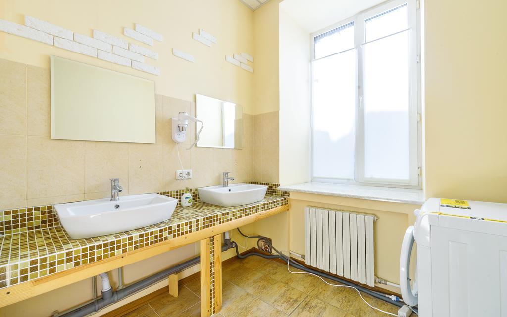 Krovat Na Deribasovskoy Odessa Esterno foto